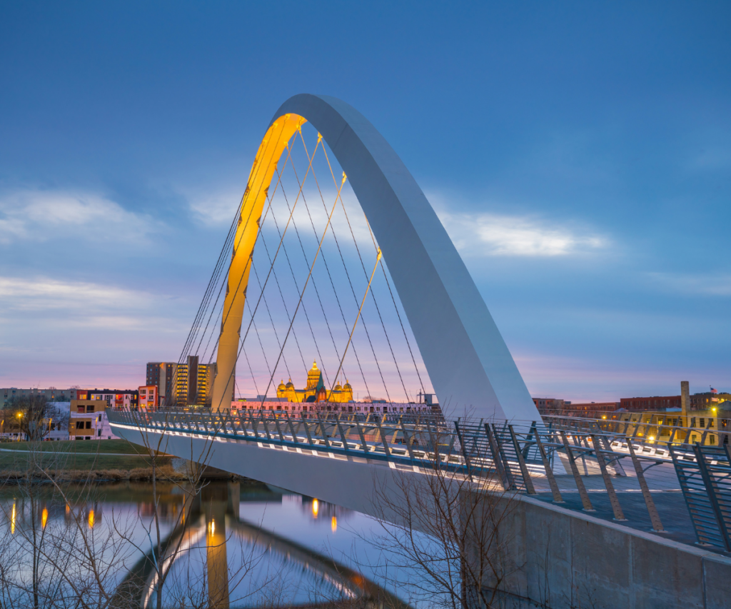 Des Moines skyline with a bridge in the forefront