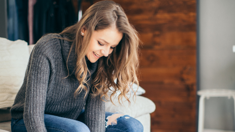 How to Dress for Homemaking: A Practical Dress Code That Won’t Break the Bank